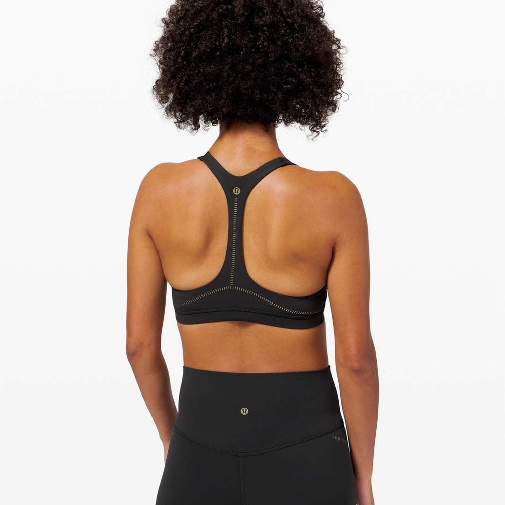 Lululemon Arise Bra Light Support, C/D Cup in Black. EUC. The Shine. Size 6 - Picture 9 of 14